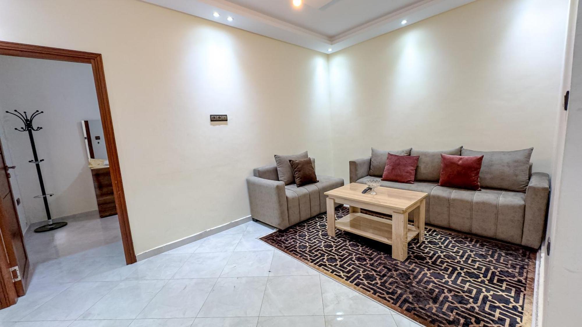Appartement Spacieux Et Calme A Proximite De La Mer Et La Gare Agdal Рабат Экстерьер фото